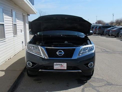 Used 2014 Nissan Pathfinder SL w/ SL Premium Package image 6