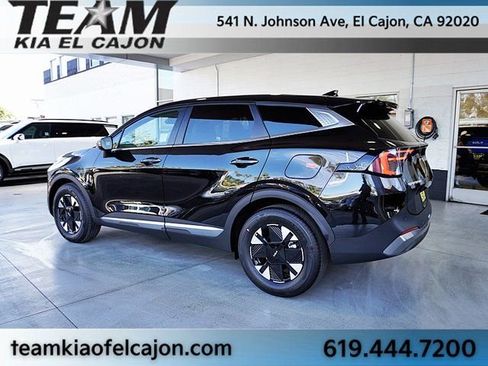 Used 2026 Kia Sportage LX image 8