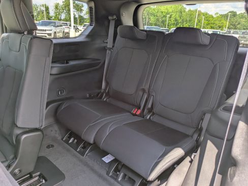 New 2026 Jeep Grand Cherokee L Laredo RWD image 15