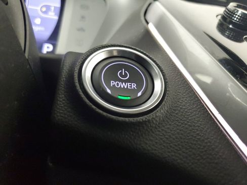 Used 2023 Chevrolet Bolt EUV Premier w/ Redline Edition image 33