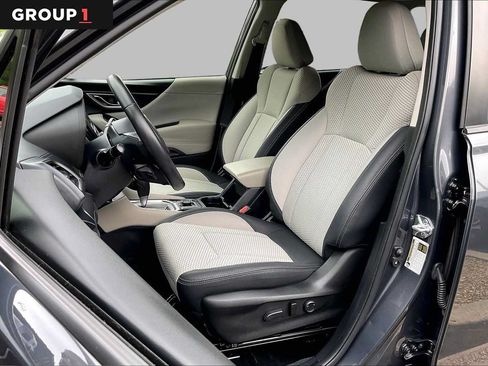 Used 2024 Subaru Forester Premium AWD/4WD image 8