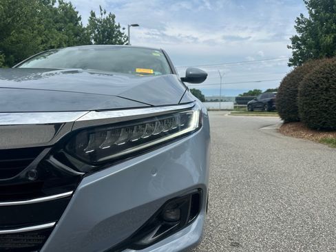 Used 2021 Honda Accord Touring image 25