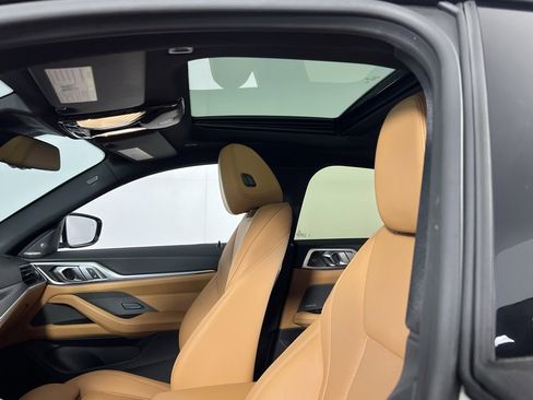 Used 2023 BMW i4 eDrive35 image 21