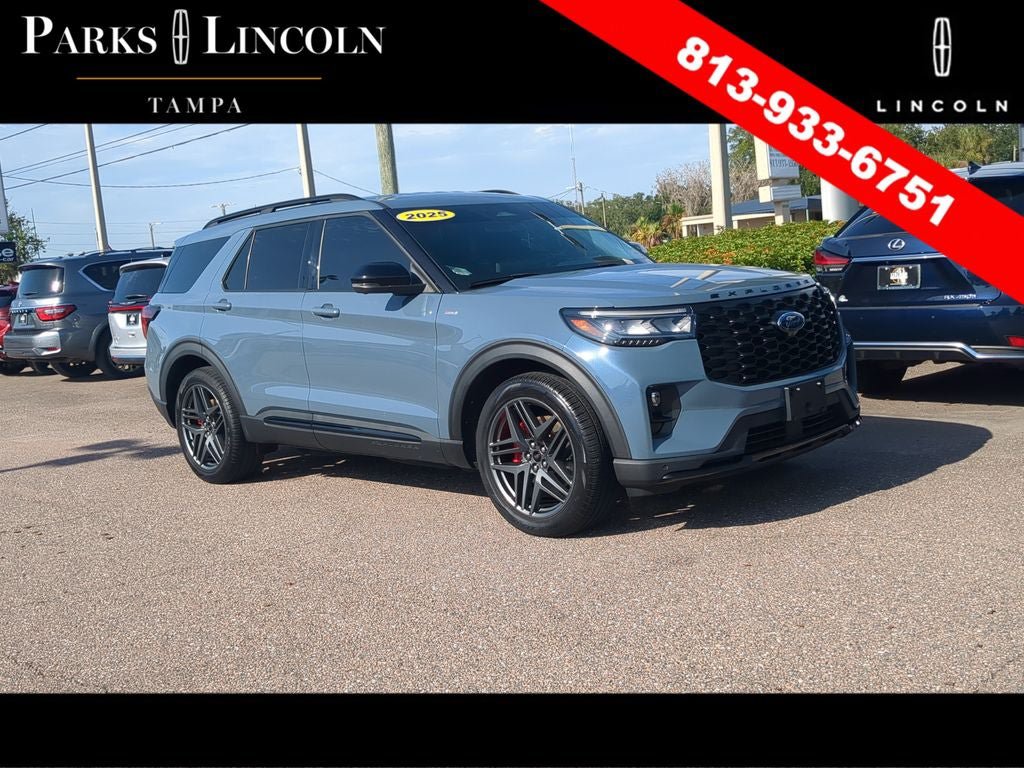 Used 2025 Ford Explorer ST-Line w/ Premium Package RWD image 1