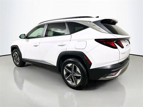 Certified 2025 Hyundai Tucson SEL image 5