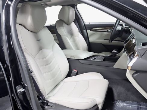 Used 2017 Cadillac CT6 Luxury AWD/4WD image 22