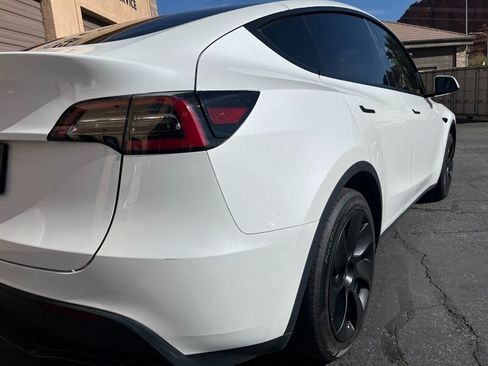 Used 2024 Tesla Model Y Long Range RWD image 24