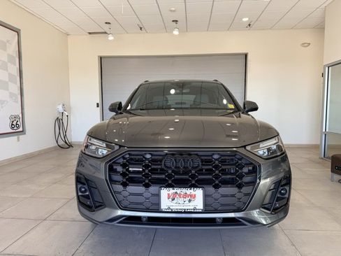 Used 2024 Audi Q5 2.0T Premium w/ Summer of Audi Package image 2