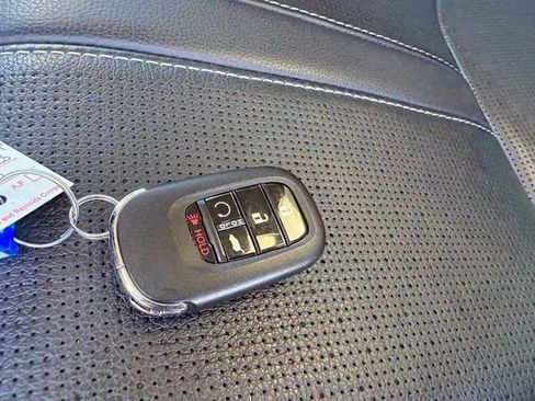 Used 2023 Honda Pilot Elite image 29