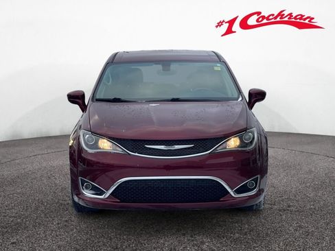 Used 2020 Chrysler Pacifica Touring w/ Cold Weather Group image 2