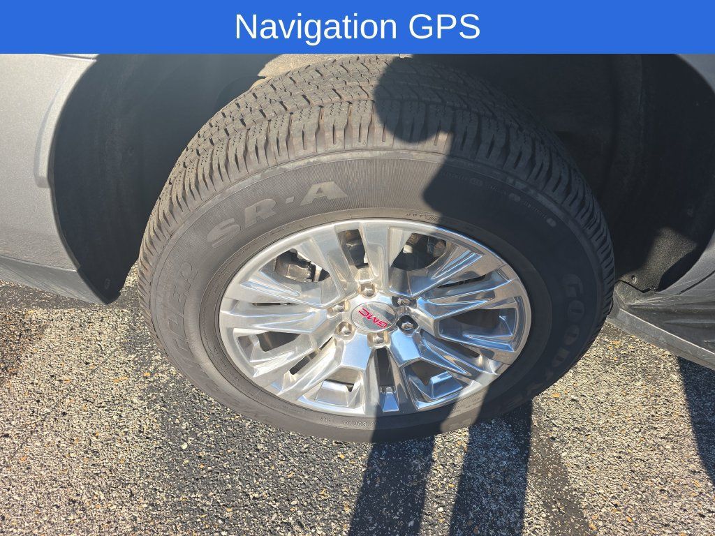 Used 2025 GMC Yukon Denali AWD/4WD image 9