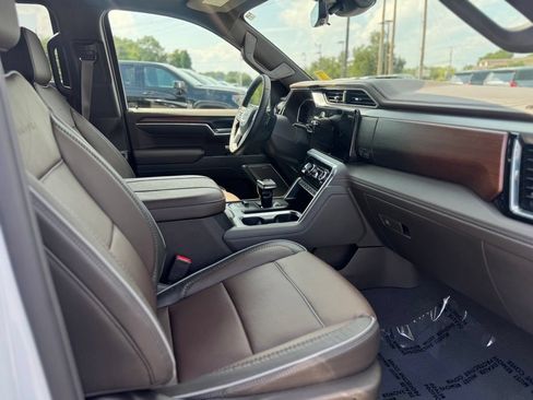 Used 2026 GMC Sierra 1500 Denali w/ Denali Reserve Package AWD/4WD image 10