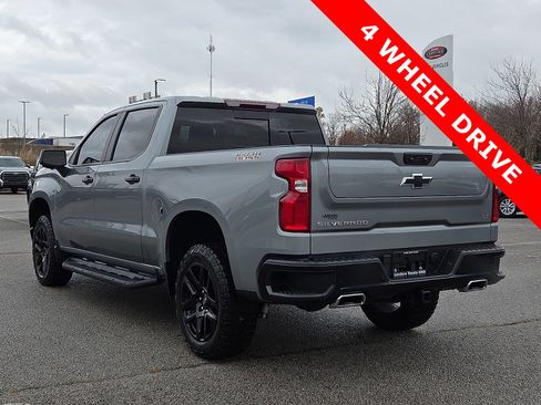 Used 2024 Chevrolet Silverado 1500 LT Trail Boss w/ LT Trail Boss Premium Package image 4