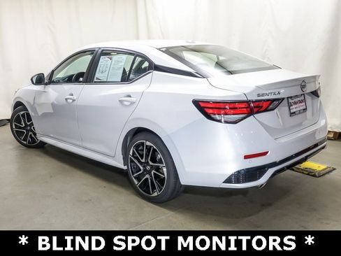 Used 2025 Nissan Sentra SR image 5