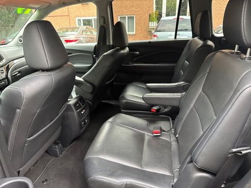 Used 2019 Honda Pilot Elite image 34