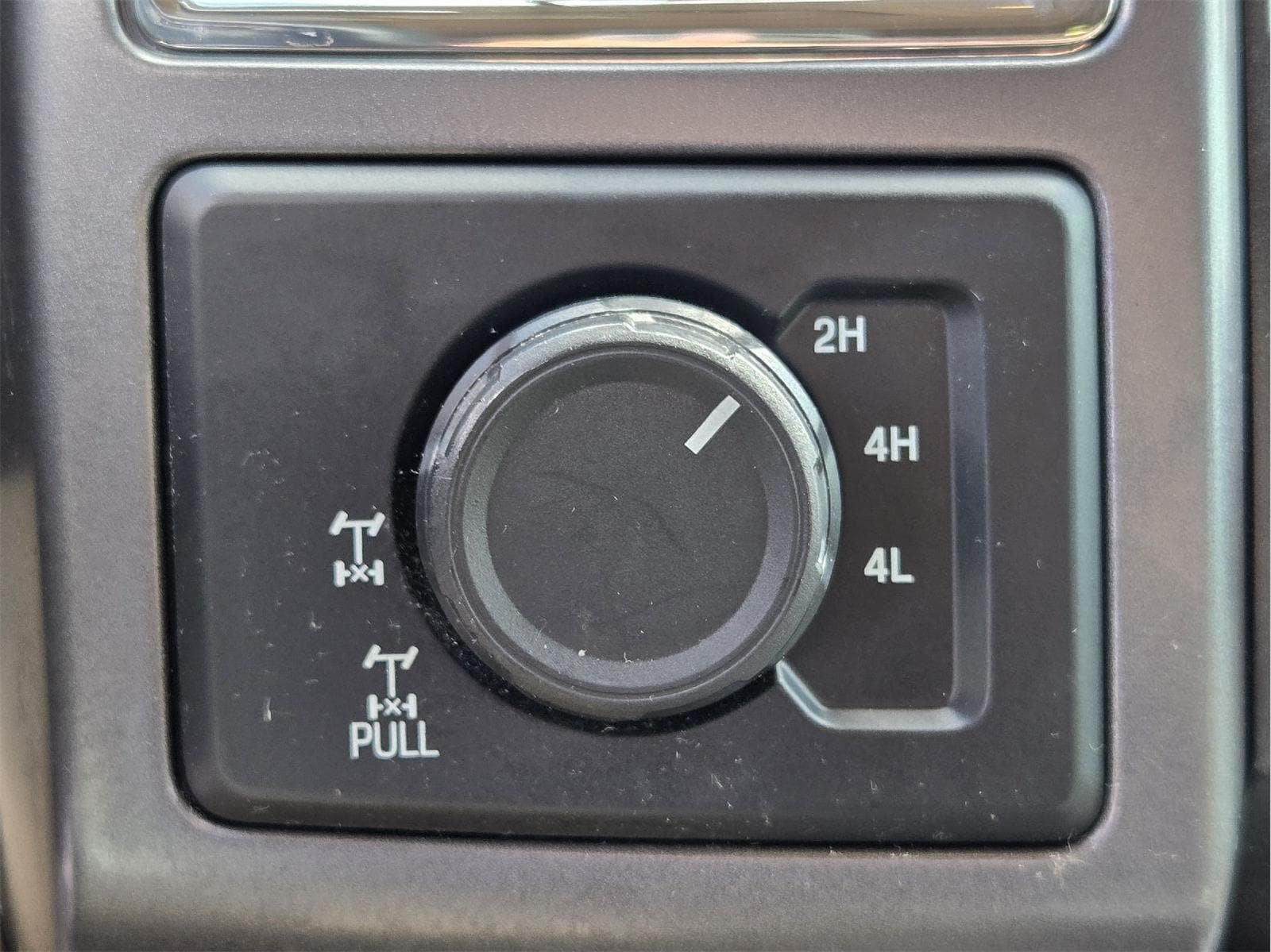 Used 2015 Ford F150 XLT w/ Equipment Group 302A Luxury AWD/4WD image 19