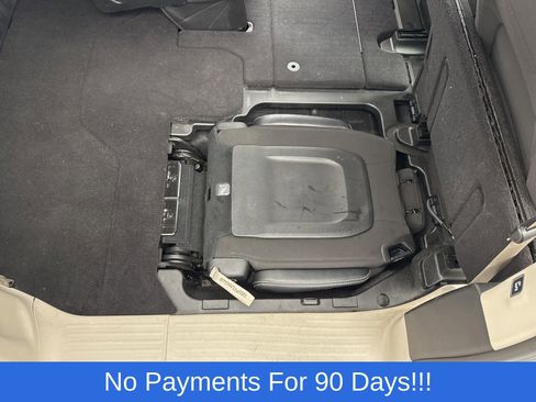 Used 2022 Chrysler Voyager LX image 34