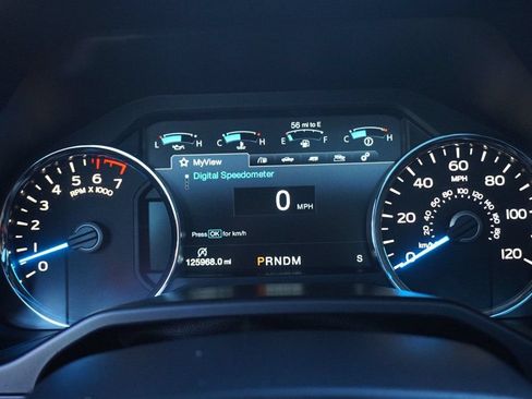 Used 2017 Ford F150 Lariat w/ Equipment Group 502A Luxury AWD/4WD image 28