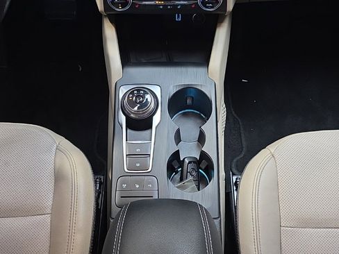 Used 2020 Ford Escape Titanium w/ Titanium Premium Package 2.0 image 25