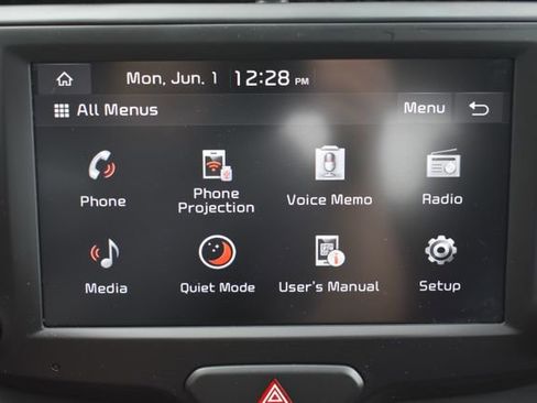 Used 2025 Kia Soul LX w/ LX Technology Package FWD image 23