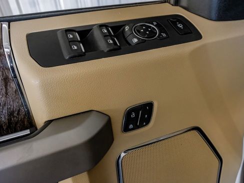 Used 2017 Ford F250 Lariat w/ Lariat Ultimate Package image 43