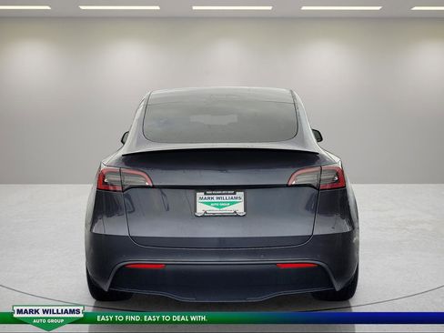 Used 2022 Tesla Model Y Performance AWD/4WD image 5