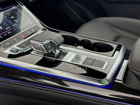 Used 2023 Audi Q8 Premium Plus w/ Premium Plus Package image 10