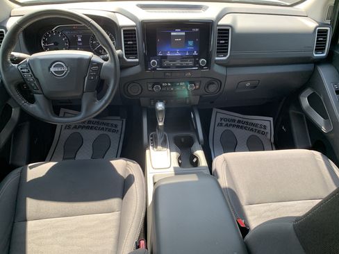 Used 2023 Nissan Frontier SV w/ SV Convenience Package RWD image 26