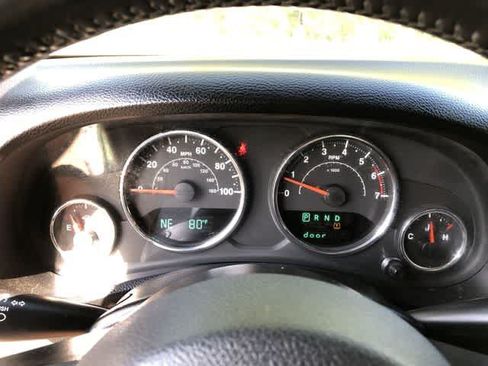Used 2011 Jeep Wrangler Sport AWD/4WD image 26