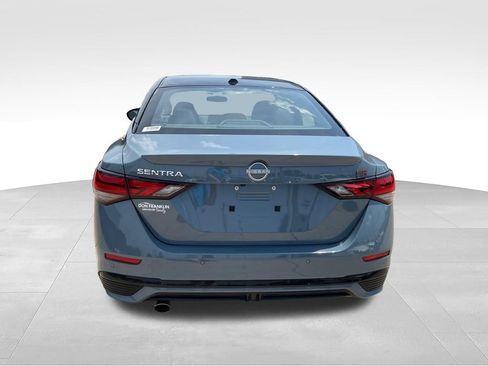 Used 2024 Nissan Sentra SR FWD image 4