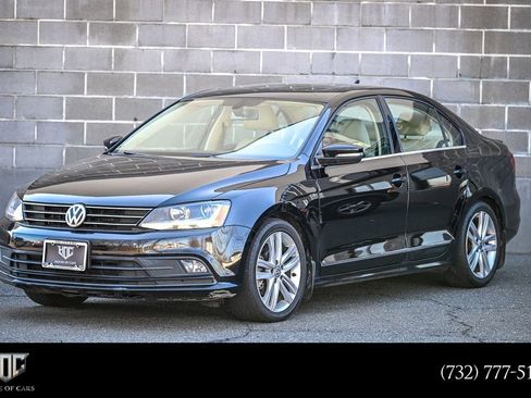 Used 2017 Volkswagen Jetta SEL image 1
