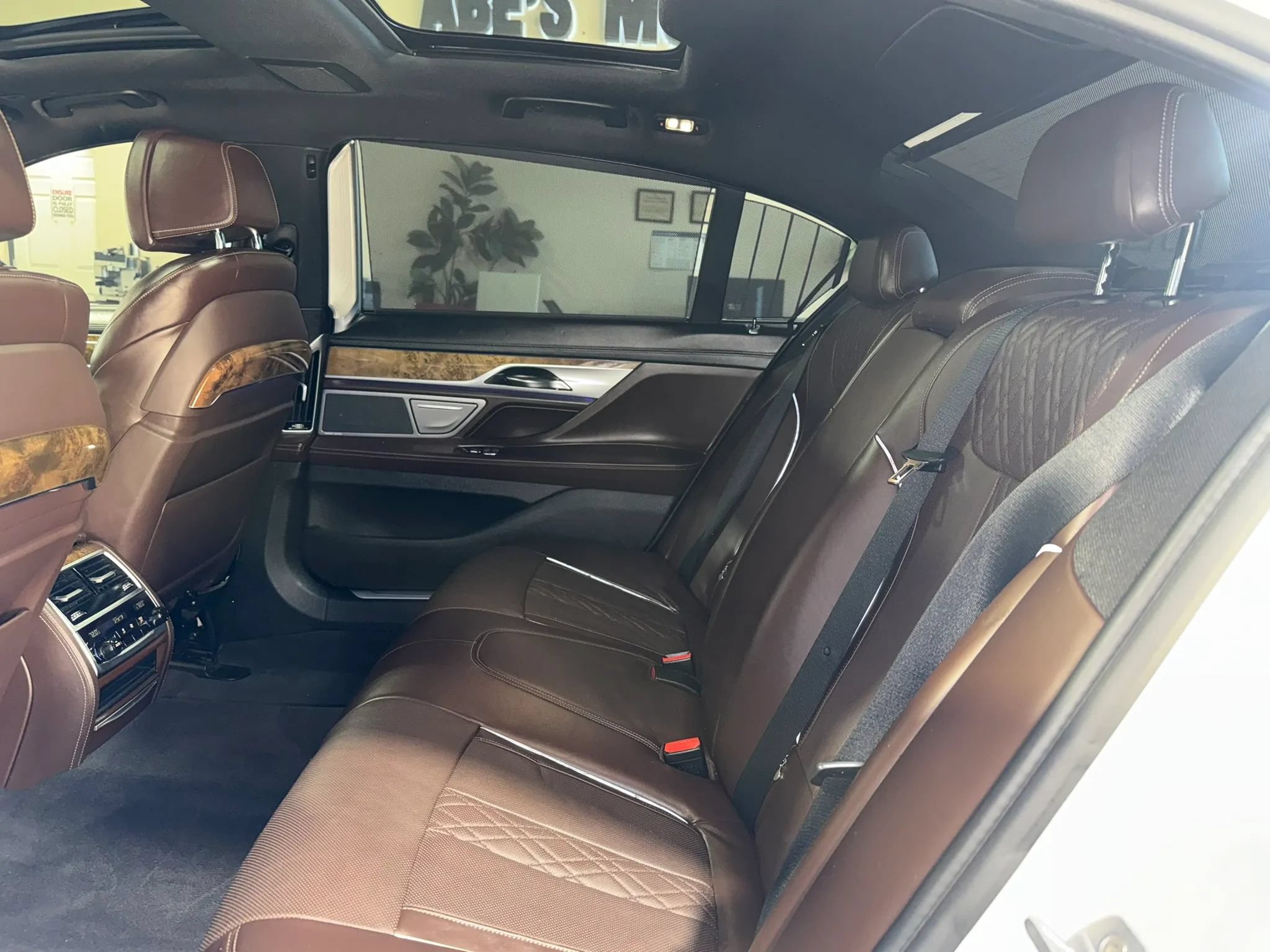 Used 2016 BMW 740i RWD image 21