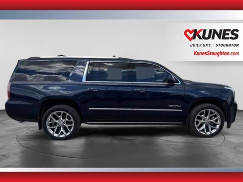 Used 2020 GMC Yukon XL Denali w/ Denali Ultimate Package AWD/4WD image 14