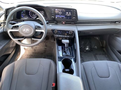 Used 2023 Hyundai Elantra Blue FWD image 16