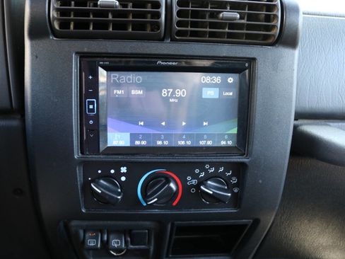 Used 2001 Jeep Wrangler Sport AWD/4WD image 66