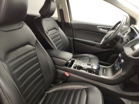 Used 2020 Ford Edge SEL w/ Convenience Package image 21