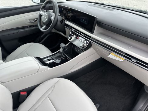 New 2025 Hyundai Tucson SEL image 11