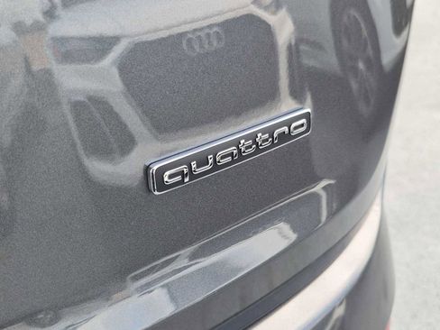Used 2025 Audi Q7 2.0T Premium w/ Convenience Plus Package image 11