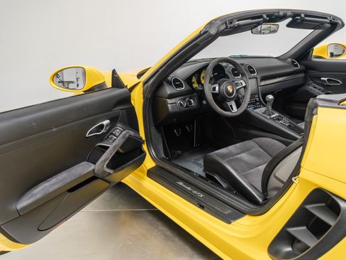Used 2018 Porsche 718 Boxster GTS RWD image 22