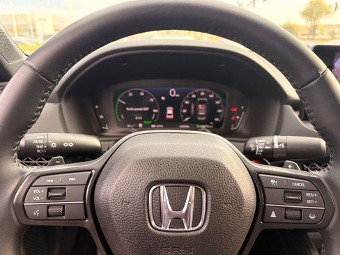 Used 2024 Honda Accord Sport image 29
