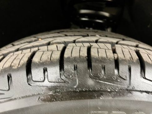 Used 2020 Chevrolet Blazer LT image 8