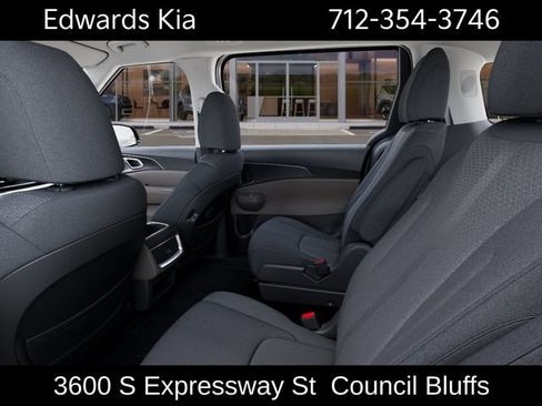 New 2027 Kia Carnival LX FWD image 20
