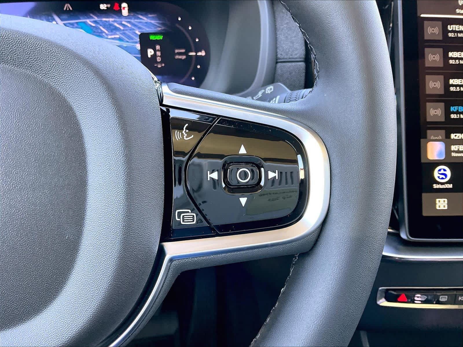 New 2026 Volvo XC90 T8 Core w/ Protection Package Premier AWD/4WD image 18