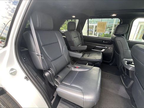 Used 2025 Toyota Sequoia Platinum AWD/4WD image 26