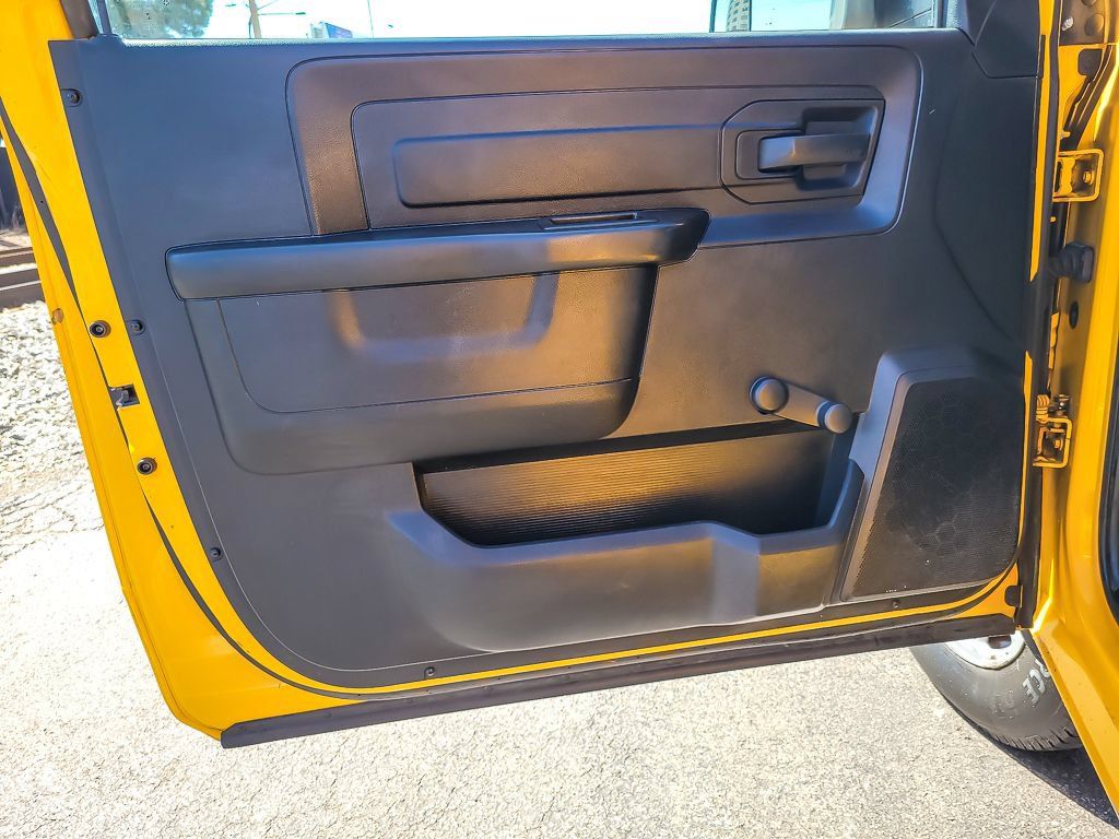 Used 2015 RAM 2500 Tradesman RWD image 12
