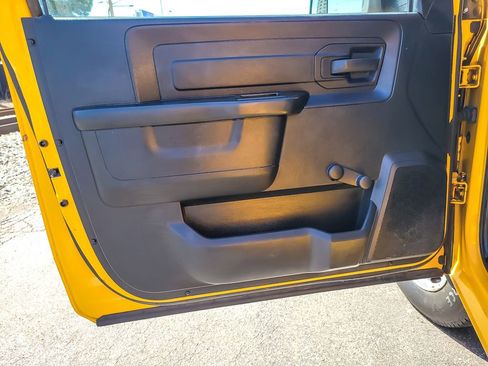 Used 2015 RAM 2500 ST RWD image 12