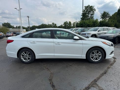 Used 2017 Hyundai Sonata SE FWD image 6
