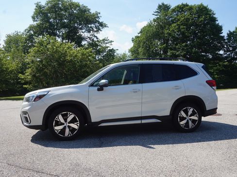 Used 2020 Subaru Forester Touring AWD/4WD image 8