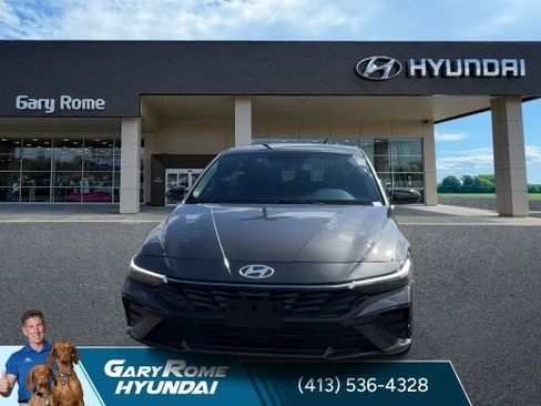 New 2026 Hyundai Elantra SEL Sport Premium FWD image 3