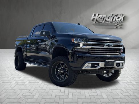 Used 2021 Chevrolet Silverado 1500 High Country AWD/4WD image 2